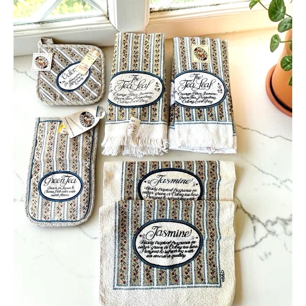Gourmet Gallery 80's Kitchen 2 Dish Towels, 2 Washcloths, 2 Pot Holders Tea Leaf - Picture 1 of 6